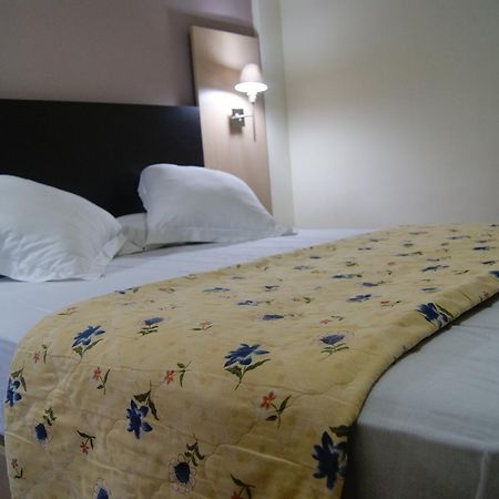 Hotel Le Majestic Άναμπα Εξωτερικό φωτογραφία