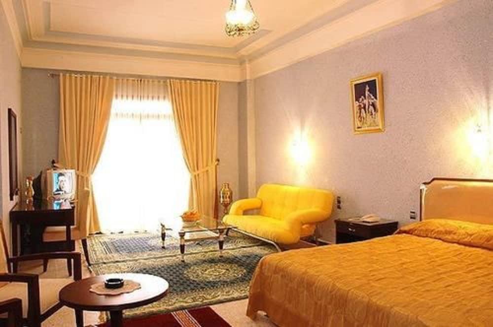 Hotel Le Majestic Άναμπα Εξωτερικό φωτογραφία