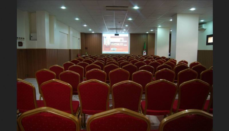 Hotel Le Majestic Άναμπα Εξωτερικό φωτογραφία