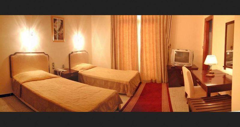 Hotel Le Majestic Άναμπα Εξωτερικό φωτογραφία