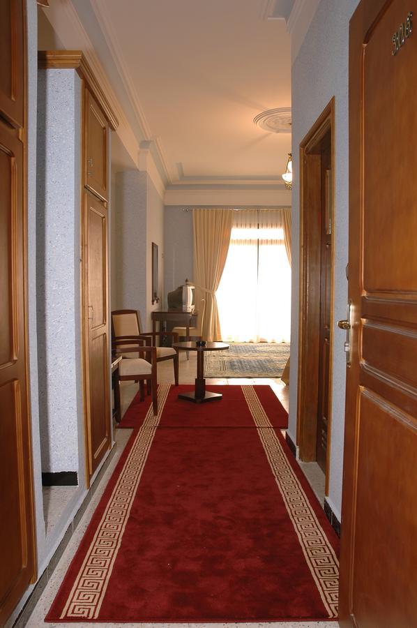 Hotel Le Majestic Άναμπα Εξωτερικό φωτογραφία